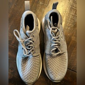 Sperry women’s shoes